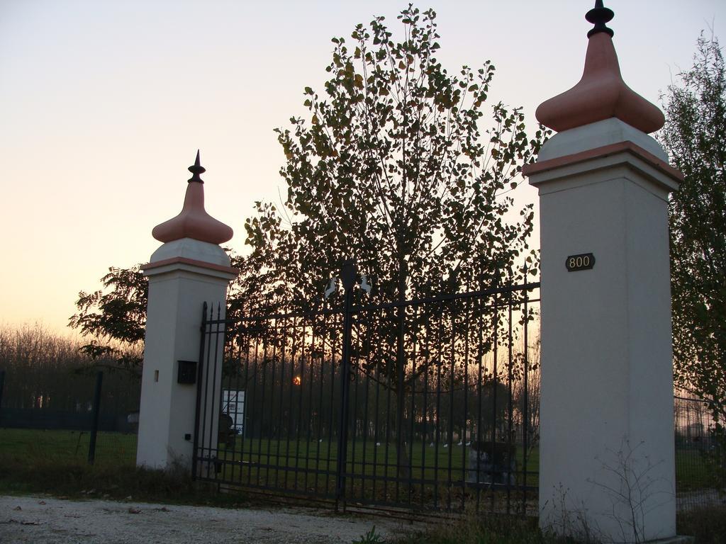 ルーゴ Antico Casale Dei Sogni Agriturismoゲストハウス エクステリア 写真